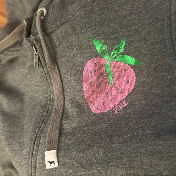 🍓🍓Adorable Y2K Victoria’s Secret Pink Strawberry set Hoodie sweat pants - Picture 6 of 16